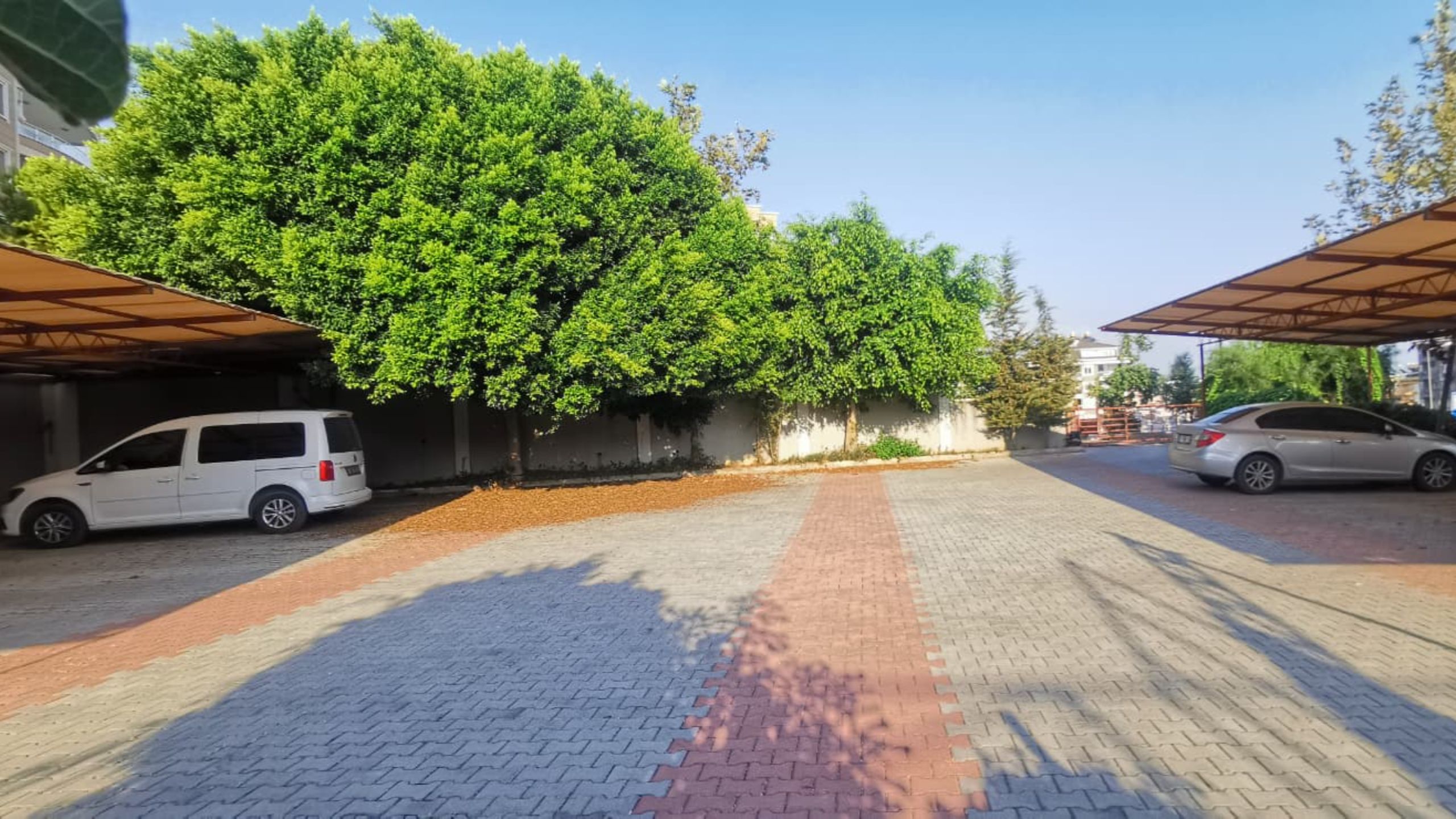 ADLİYE KARŞISI KİRALIK OFİS